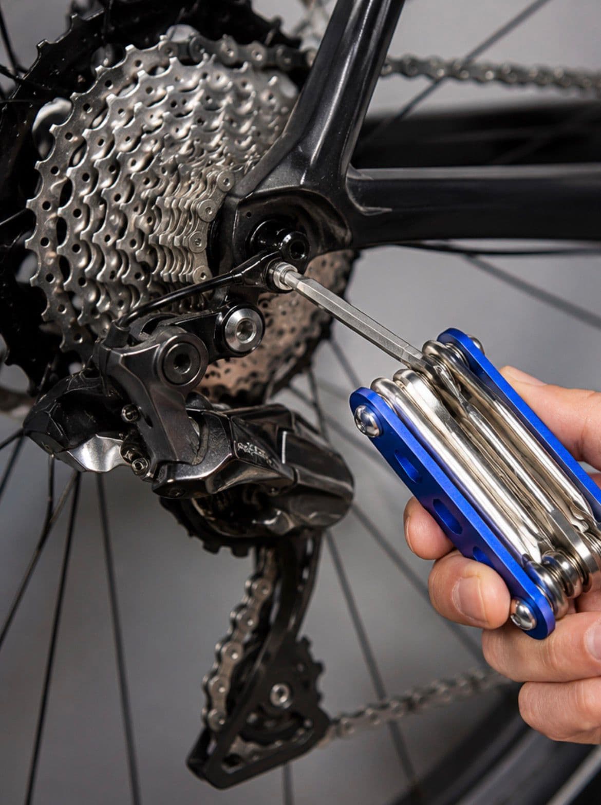 MULTIHERRAMIENTA COMPACTA PARA BICICLETA 1